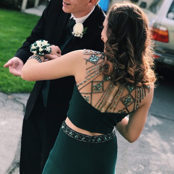 Prom Dress - Picture 2 of 4